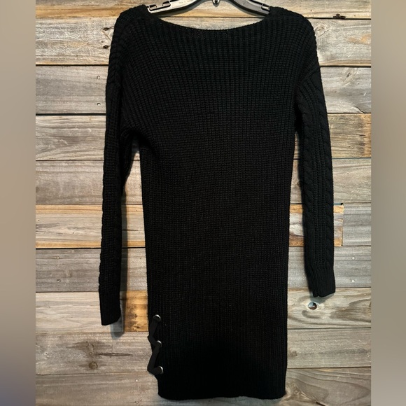 Boston proper- dress- size Xs- 100% acrylic- v neck. - Picture 3 of 5